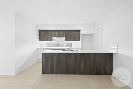 26 Blackwood Cct, Forest Hill NSW 2651 - Photo 3