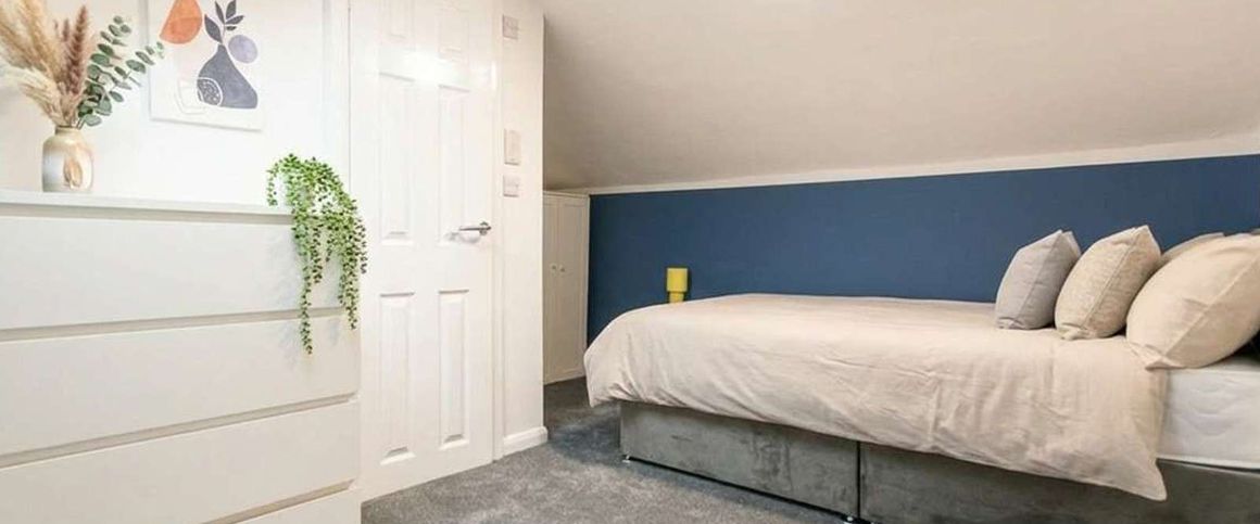 Tottington Road Bedroom 5 - Photo 1