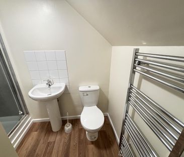 2 bedroom flat to rent - Photo 5