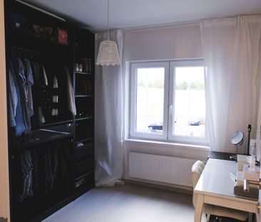 Instapklare gezinswoning met tuin en zolderruimte in verzorgde buurt - Photo 4