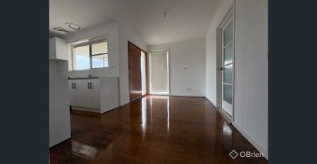 Well Presented Home with Solar Power - Photo 2