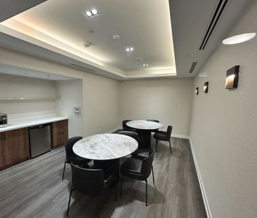 For Lease - 5105 Hurontario Street Unit# 809, Mississauga, Ontario - Photo 5