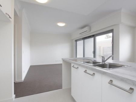 GROUND FLOOR UNFURNISHED NRAS APARTMENT - Photo 5