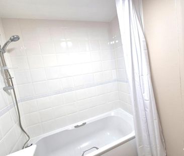 2 Bed Flat, Gean Court, N11 - Photo 5