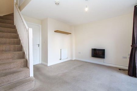 2 bedroom terraced house to rent - Photo 2