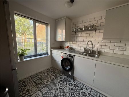 3 bedroom terraced house to rent - Photo 5