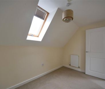 5 bedroom detached house to rent - Photo 2