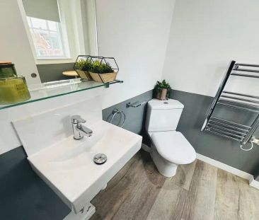 Bronze Studio - Photo 5