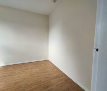 2 Bed Flat, Linkway Gardens, LE3 - Photo 2
