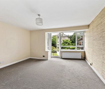 Castle Way, Feltham, TW13 - Photo 1