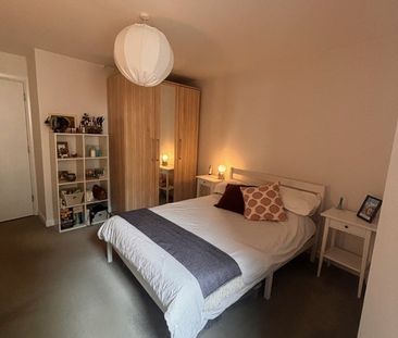 1 Bed Flat, Shepherds Bush Road, W6 - Photo 4