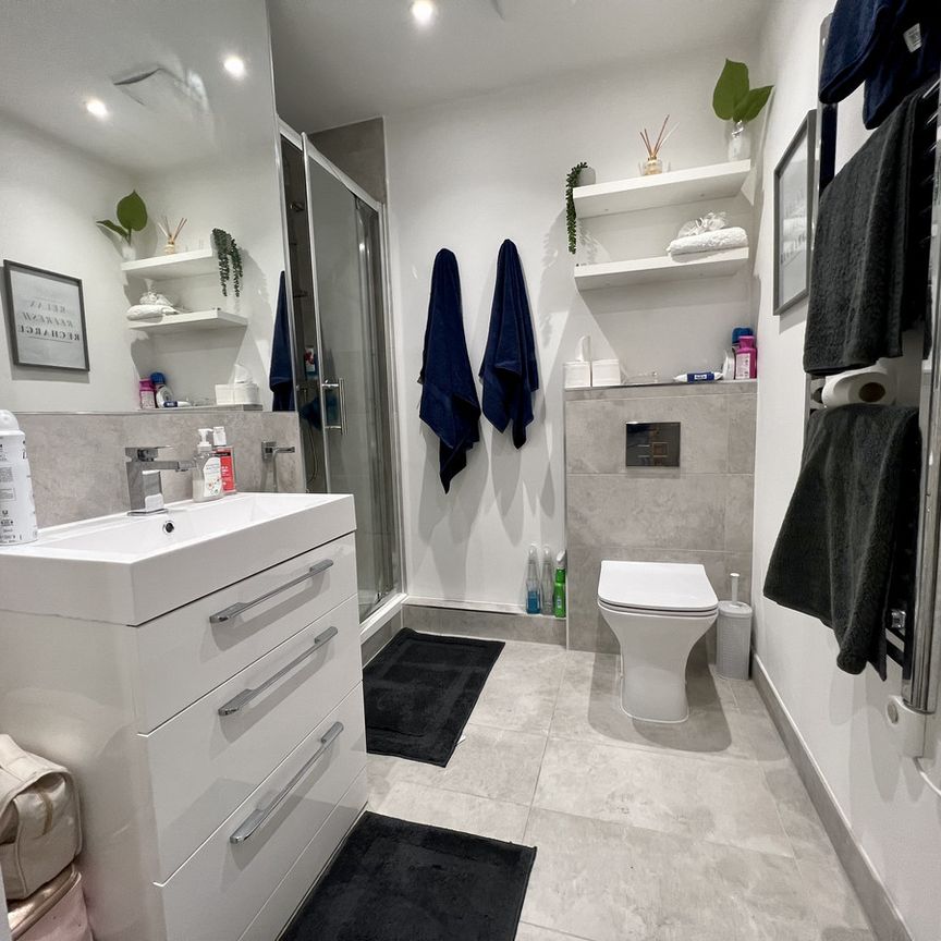 Eden Place, Cheadle, SK8 - Photo 1