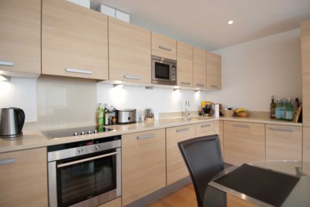 Water Gardens Square, London, SE16 6RF - Photo 5