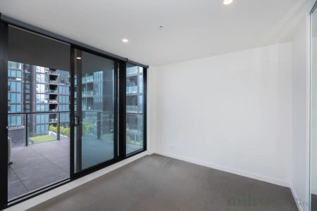 “Experience The Best Of Urban Living” - Photo 5