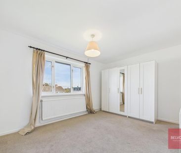 3 bedroom flat to rent - Photo 4