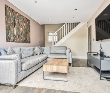 Goldsworth Road, Woking, Surrey, GU21 - Photo 2