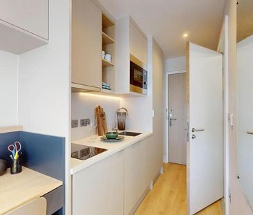 Studio to rent - Photo 1