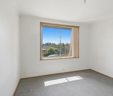 Neat & Tidy 3-Bedroom Home with Spacious Yard & Shed - Photo 1