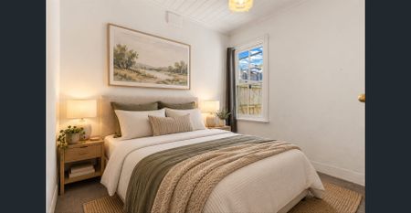 Charming One Bedroom Terrace in Prime Alexandria Location - Photo 2