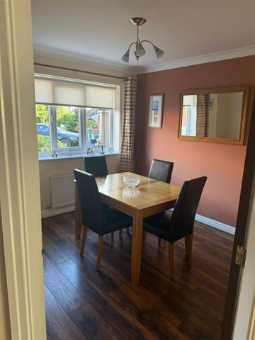 4 Bedroom Detached House for Rent - Photo 2