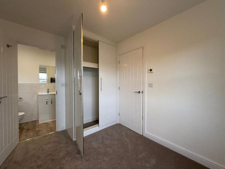 3 bedroom terraced house to rent - Photo 4