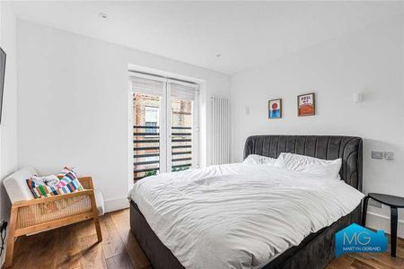 Rosebery Mews, Rosebery Road, London, N10 - Photo 3