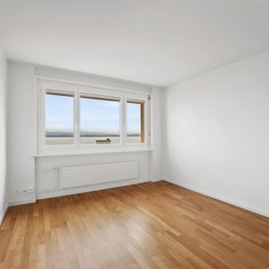 Apartment - Photo 2