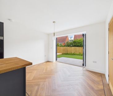 4 bedroom detached house to rent - Photo 6
