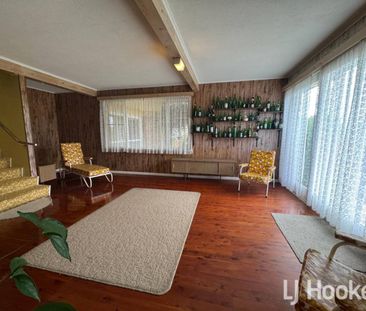 Charming Family Home with Stunning Views - Photo 1