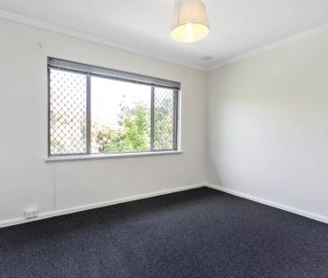 Two bedroom apartment near the swan river - Photo 1
