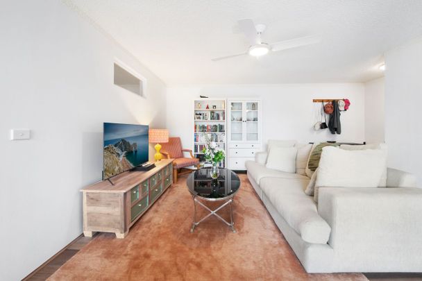 Tranquil Newly Renovated Two Bedroom Apartment in the Heart of Lane Cove - Photo 1