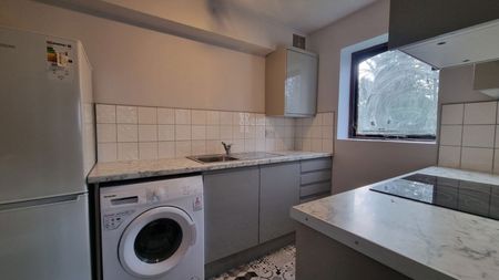 Moncriffe Close, Dudley, DY2 - Photo 2