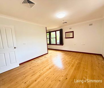 Comfortable family home in a convenient location - Photo 4