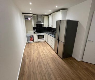 1 Bed Flat, The Odeon, IG11 - Photo 4