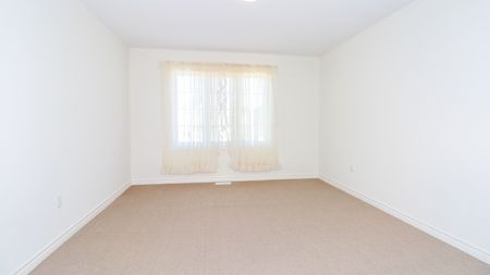 For Lease - 243 McKenzie Drive, Clearview, Ontario - Photo 4