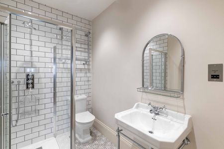 Phillimore Place, Kensington, W8 - Photo 2