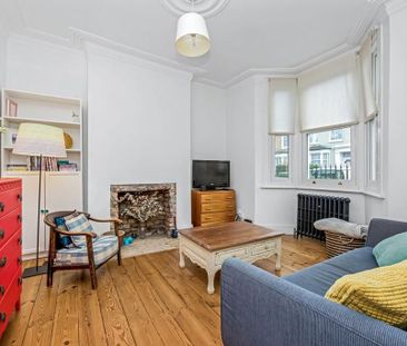 3 bedroom terraced house to rent - Photo 1