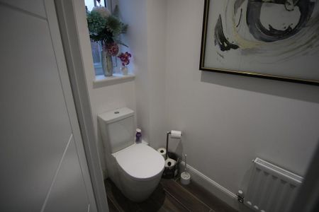 3 bedroom semi-detached house to rent - Photo 5