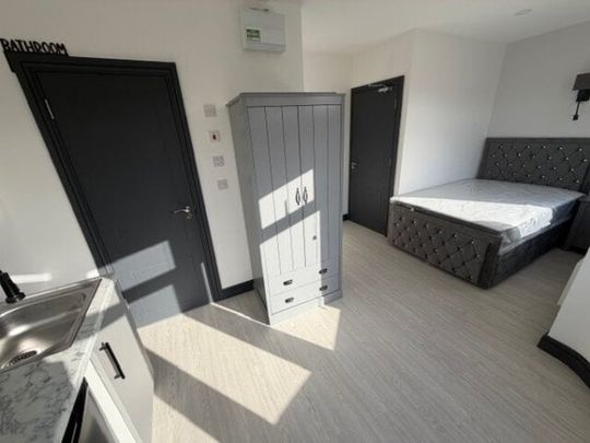 Glenhurst Road Southend on Sea, Property for rent - Photo 1