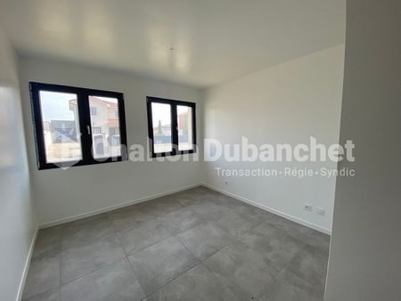 Location Maison 4 pièces 110m² - Photo 2