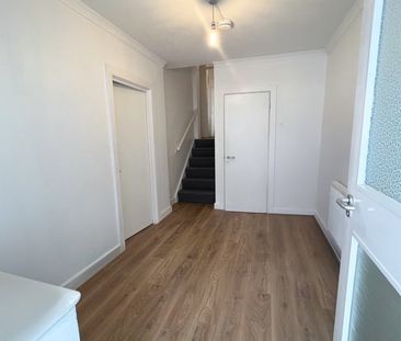 Room in a Shared Flat, Bruckner Street, W10 - Photo 5