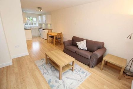 Goodchilds Gardens, Isleham, Ely, CB7 - Photo 2