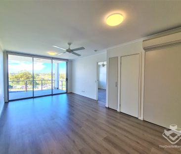 Extra Large 2 Bedroom Apartment - Photo 1