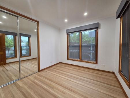 In the Heart of Richmond - Photo 3