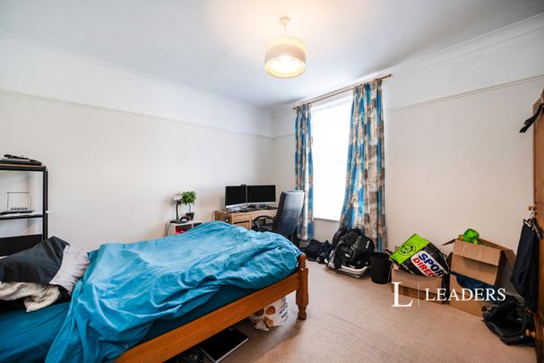 3 bedroom house to rent Napier Road, Southsea, Hampshire, PO5 - Photo 1