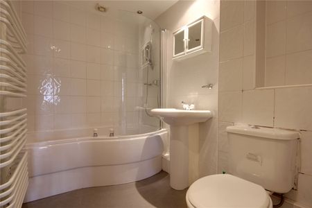 2 bed apartment to rent in High Street, Yarm,, TS15 - Photo 5