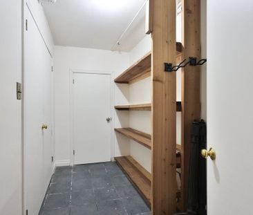 For Lease - 48 Cumberland Drive, Mississauga, Ontario - Photo 2