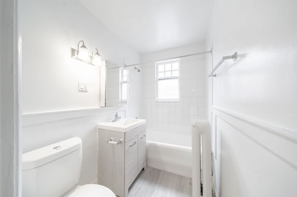 For Lease - 4 Kingston Road Unit# 42, Toronto, Ontario - Photo 1