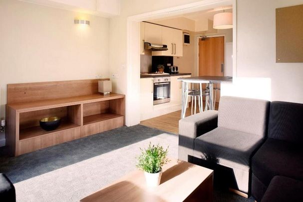 Studio to rent - Photo 1