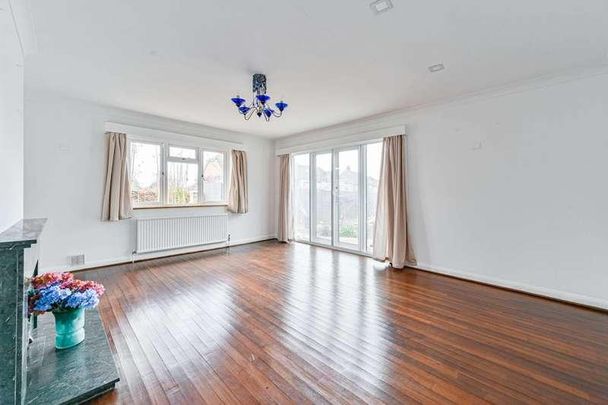 Hayes Way, Beckenham, BR3 - Photo 1